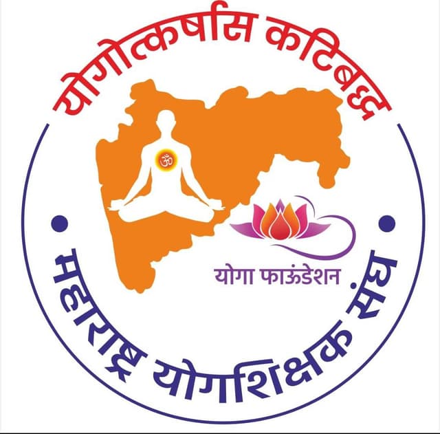महाराष्ट्र योग शिक्षक संघ — महाराष्ट्राचा नकाशा, ध्यान आणि योग प्रतीक